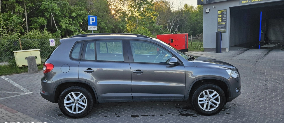 Volkswagen Tiguan cena 36900 przebieg: 190800, rok produkcji 2011 z Nidzica małe 79